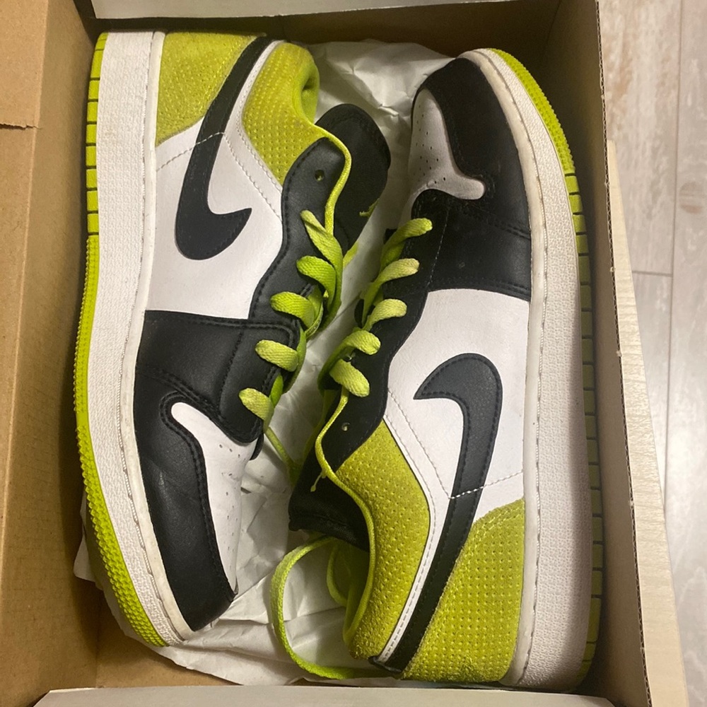 Air jordan 1 low se grade school